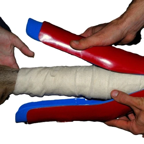 Redboot Boots und Prothesen Redboot Fohlenorthese gesamtes Vorderbein